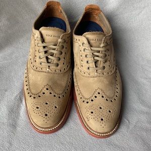 MEN'S DAY WINGTIP OXFORD MEN'S SHOES IN SOFT SAGE / CINNABAR SIZE 7